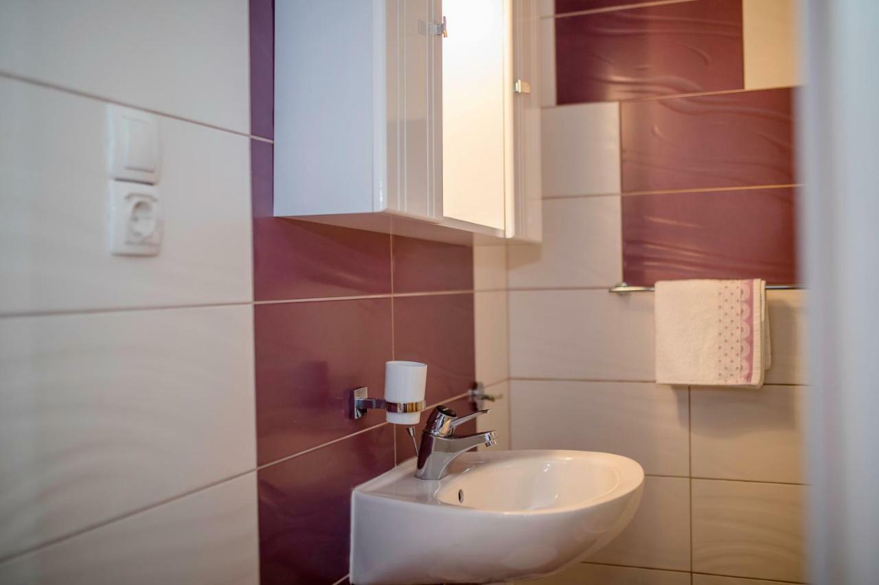 Apartmán Lili Rab Rab Town Exteriér fotografie